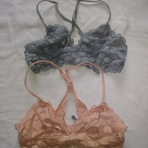 Two size small aerie bralettes - Picture 1 of 3